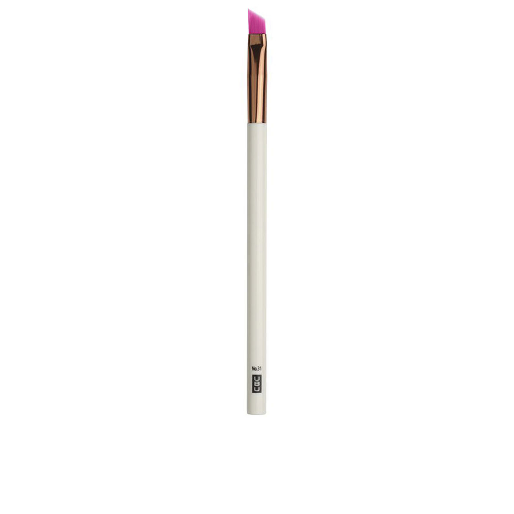 DRAMA QUEEN beveled eye brush